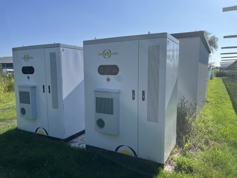 Batterij op landbouwbedrijf